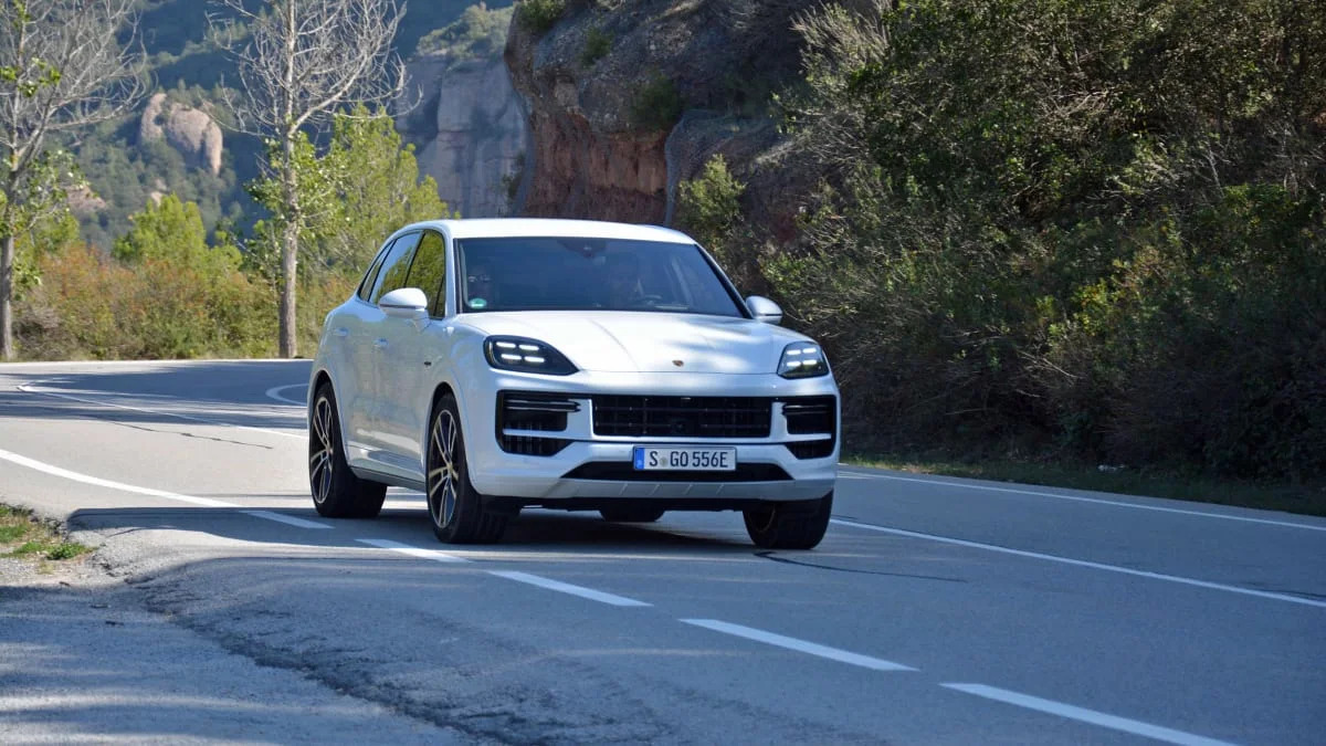 2024 Porsche Cayenne Turbo E-Hybrid First Drive Review: Другой клуб 700 -  Техцентр Хутки Вожык